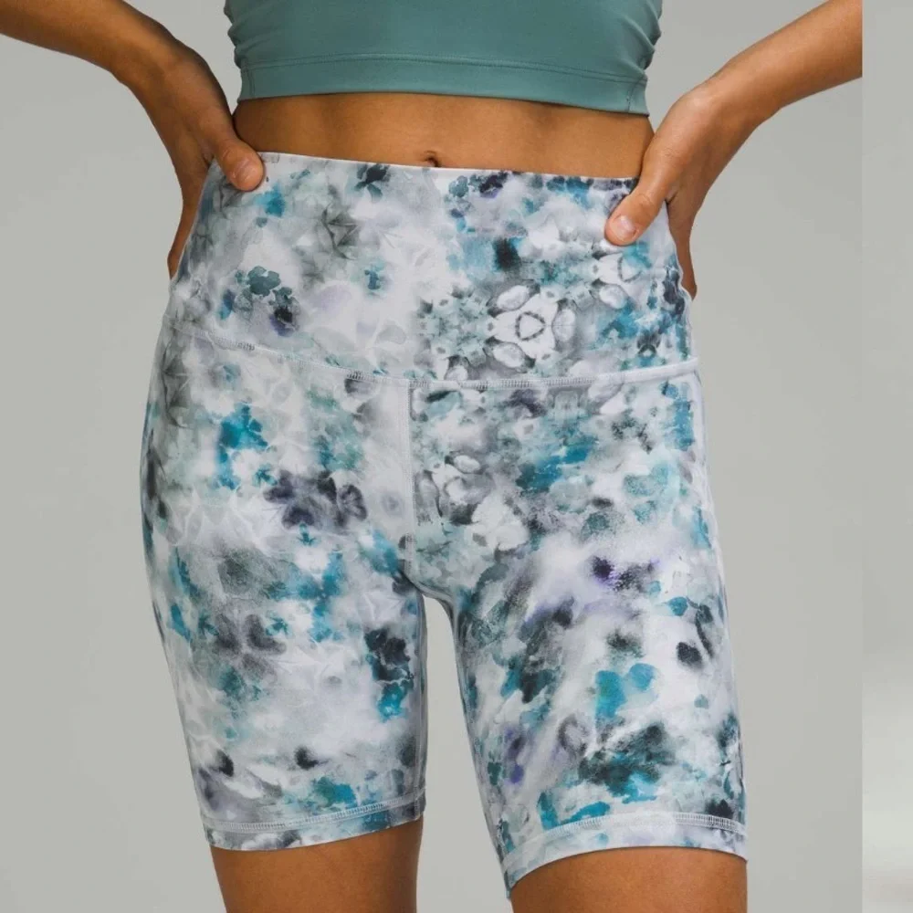 Lululemon align Sports Bra and Shorts Set